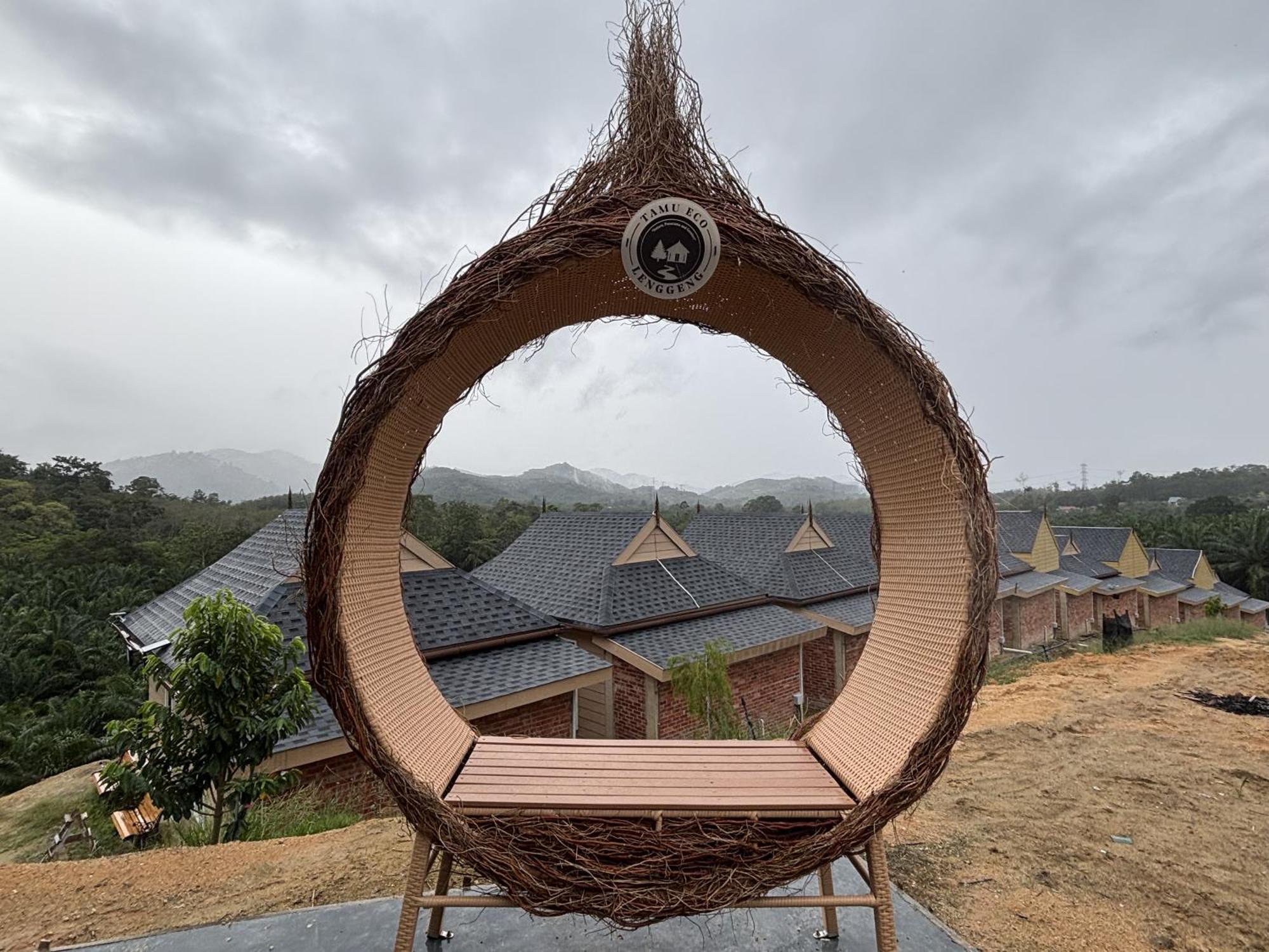 Hotel Tamu Eco Lenggeng Esterno foto