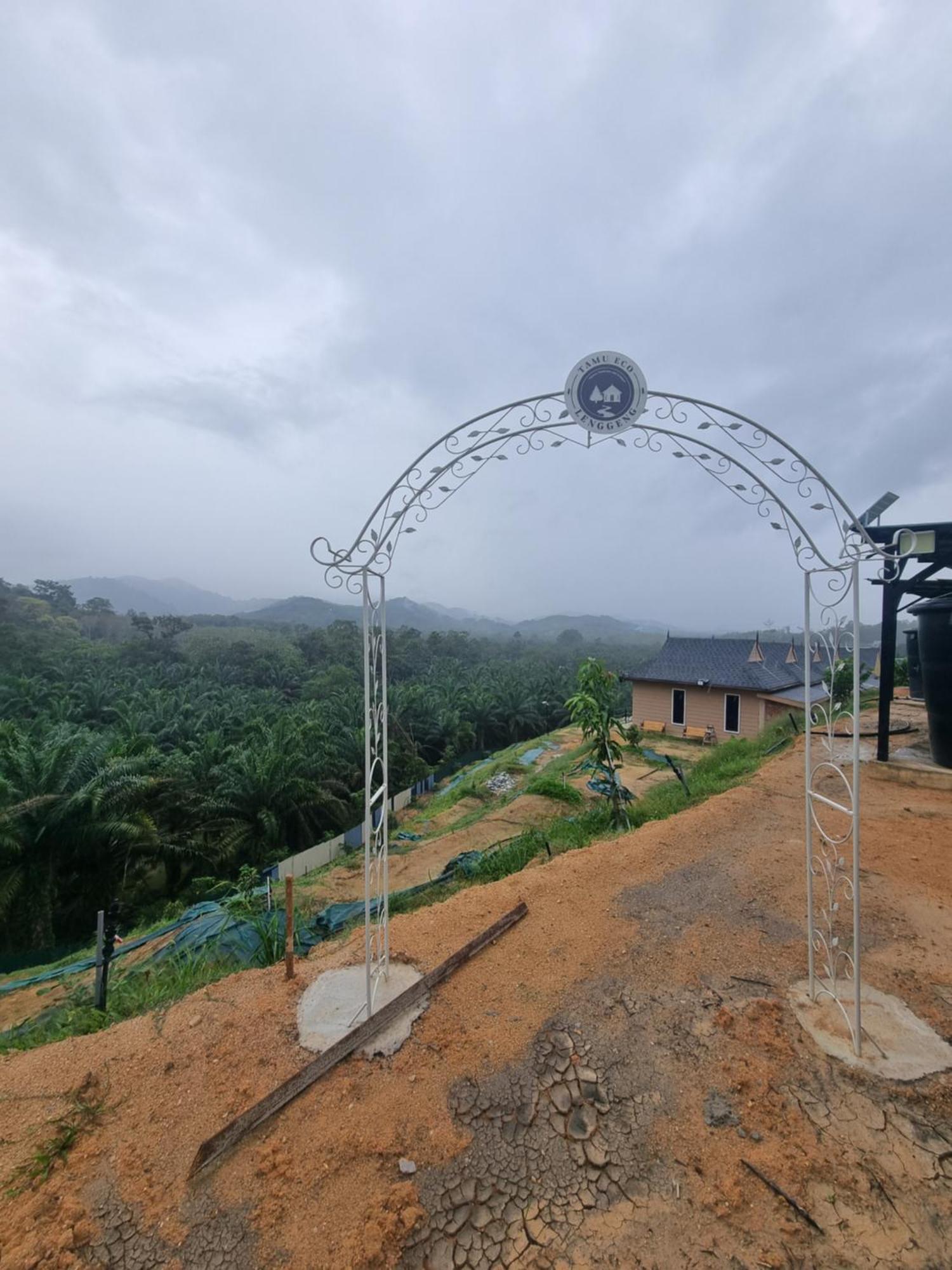 Hotel Tamu Eco Lenggeng Esterno foto